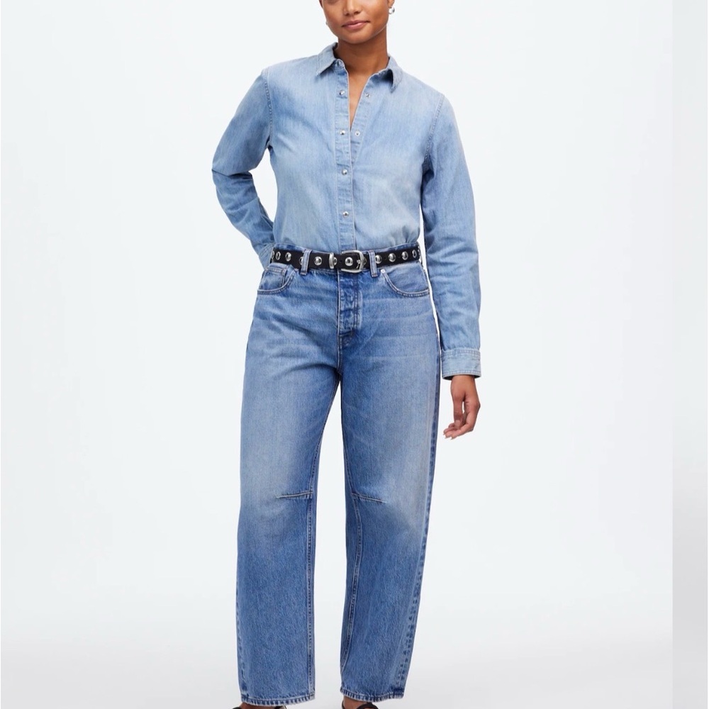 Madewell Curvy Darted Barrel Leg jeans NWT